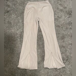 Ribbed Flare Yoga Pants